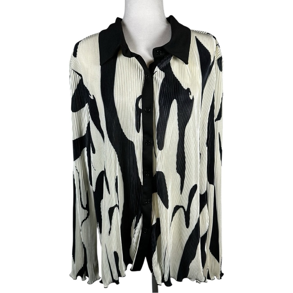 Fashion Nova 3X Zahara Button Down Abstract Shirt Top Long Sleeve Collar NWT - Picture 2 of 8